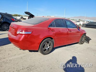 Trzecie zdjęcie samochodu z tyłu: 2010 TOYOTA CAMRY BASE VIN:4T4BF3EK9AR017653 - miniatura