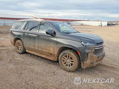Czwarte zdjęcie samochodu z boku: 2021 CHEVROLET TAHOE K1500 LT VIN:1GNSKNKD5MR431975 - miniatura
