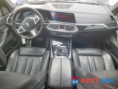 Zdjęcie 8 z 12 samochodu: 2019 BMW X5 XDRIVE50I VIN:5UXJU2C58KLN66094 - miniatura
