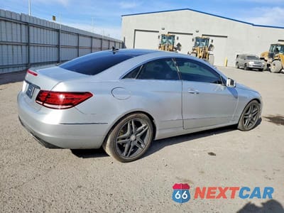 Trzecie zdjęcie samochodu z tyłu: 2015 MERCEDES-BENZ E 400 VIN:WDDKJ6FB5FF294380 - miniatura