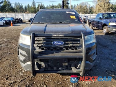 Piąte zdjęcie samochodu w środku: 2016 FORD EXPLORER POLICE INTERCEPTOR VIN:1FM5K8AR2GGD31879 - miniatura