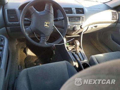 Zdjęcie 8 z 11 samochodu: 2007 HONDA ACCORD VIN:1HGCM56377A082945 - miniatura