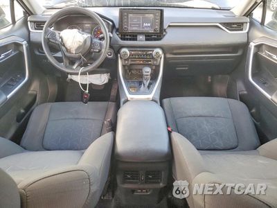 Zdjęcie 8 z 15 samochodu: 2021 TOYOTA RAV4 XLE VIN:2T3W1RFV3MC165106 - miniatura