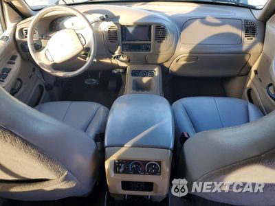 Zdjęcie 8 z 14 samochodu: 2002 FORD EXPEDITION EDDIE BAUER VIN:1FMRU17L22LA91948 - miniatura