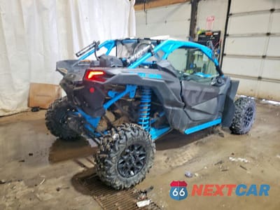 Czwarte zdjęcie samochodu z boku: 2019 CAN-AM MAVERICK X3 X RC TURBO R VIN:3JBVVAW48KK000124 - miniatura