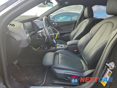 Zdjęcie 7 z 12 samochodu: 2024 BMW 228I VIN:WBA53AK02R7N50155 - miniatura