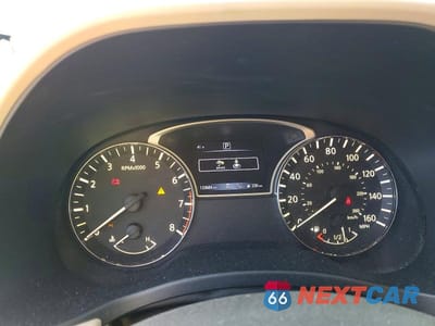 Zdjęcie 9 z 13 samochodu: 2018 NISSAN PATHFINDER S VIN:5N1DR2MNXJC617975 - miniatura