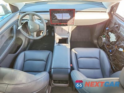 Zdjęcie 8 z 12 samochodu: 2024 TESLA MODEL Y VIN:7SAYGDEE3RA334077 - miniatura