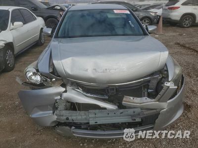 Piąte zdjęcie samochodu w środku: 2010 HONDA ACCORD LX VIN:1HGCP2F30AA040047 - miniatura