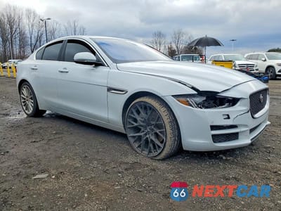 Czwarte zdjęcie samochodu z boku: 2018 JAGUAR XE PORTFOLIO LE VIN:SAJAN4EV3JCP17768 - miniatura