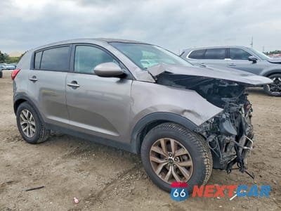 Czwarte zdjęcie samochodu z boku: 2016 KIA SPORTAGE LX VIN:KNDPB3AC4G7870323 - miniatura