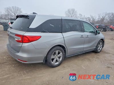 Trzecie zdjęcie samochodu z tyłu: 2018 HONDA ODYSSEY EXL VIN:5FNRL6H76JB063321 - miniatura
