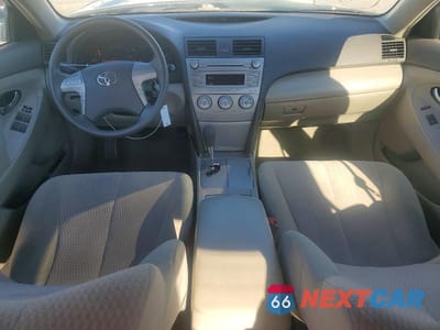 Zdjęcie 8 z 11 samochodu: 2010 TOYOTA CAMRY BASE VIN:4T4BF3EK8AR022780 - miniatura