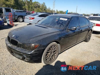 2007 BMW 750 WBAHN835X7DT69863 - główne zdjęcie licytacji z USA - miniatura