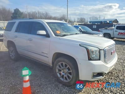 Czwarte zdjęcie samochodu z boku: 2016 GMC YUKON DENALI VIN:1GKS2CKJ2GR108513 - miniatura