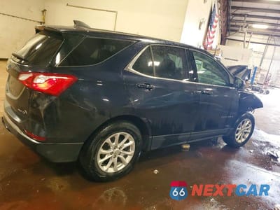 Trzecie zdjęcie samochodu z tyłu: 2020 CHEVROLET EQUINOX LT VIN:3GNAXTEV8LS691627 - miniatura
