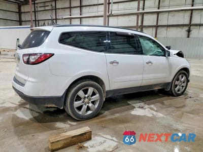 Trzecie zdjęcie samochodu z tyłu: 2017 CHEVROLET TRAVERSE LT VIN:1GNKRGKD7HJ193199 - miniatura