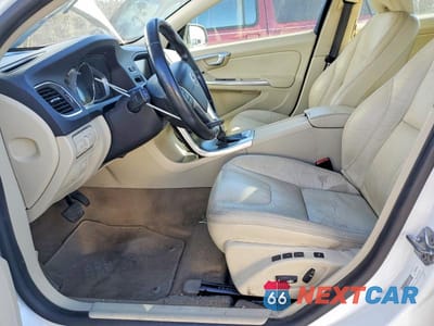 Zdjęcie 7 z 11 samochodu: 2014 VOLVO S60 T5 VIN:YV1612FS9E2298114 - miniatura