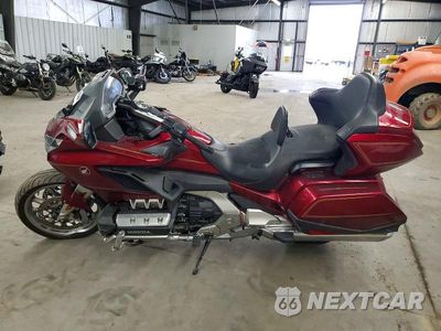 Trzecie zdjęcie samochodu z tyłu: 2018 HONDA GL1800 D VIN:JH2SC7959JK001149 - miniatura