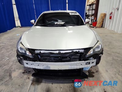 Piąte zdjęcie samochodu w środku: 2013 SUBARU BRZ 2.0 LIMITED VIN:JF1ZCAC17D2610275 - miniatura