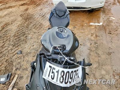 Piąte zdjęcie samochodu w środku: 2025 KAWASAKI ZX636 K VIN:JKBZXJK16SA008993 - miniatura