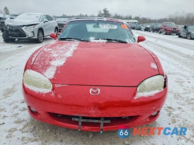 Piąte zdjęcie samochodu w środku: 2003 MAZDA MX-5 MIATA BASE VIN:JM1NB353130306665 - miniatura