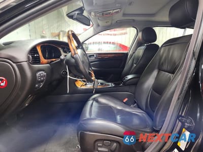 Zdjęcie 7 z 13 samochodu: 2006 JAGUAR VANDENPLAS VIN:SAJWA82B56SG49993 - miniatura