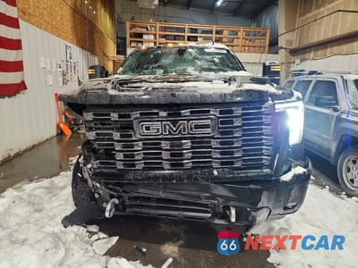 Piąte zdjęcie samochodu w środku: 2025 GMC SIERRA K2500 DENALI ULTIMATE VIN:1GT4UXEY2SF170549 - miniatura