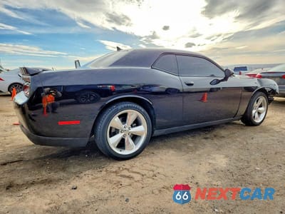 Trzecie zdjęcie samochodu z tyłu: 2015 DODGE CHALLENGER SXT PLUS VIN:2C3CDZBTXFH822357 - miniatura