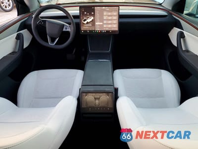 Zdjęcie 8 z 15 samochodu: 2026 TESLA MODEL Y VIN:7SAYGDED1TA418056 - miniatura