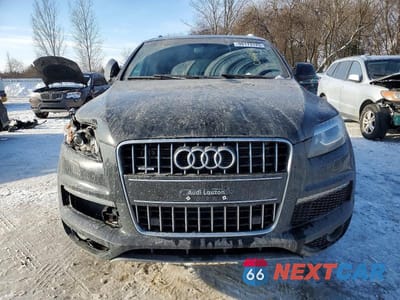 Piąte zdjęcie samochodu w środku: 2015 AUDI Q7 PRESTIGE VIN:WA1WGCFE6FD016354 - miniatura