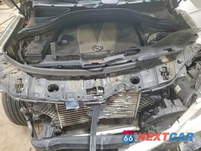 Zdjęcie 12 z 13 samochodu: 2012 MERCEDES-BENZ ML 350 BLUETEC VIN:4JGDA2EB2CA001035 - miniatura