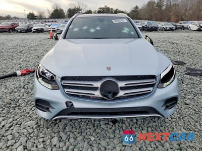 Piąte zdjęcie samochodu w środku: 2017 MERCEDES-BENZ GLC 300 4MATIC VIN:WDC0G4KB4HV008757 - miniatura