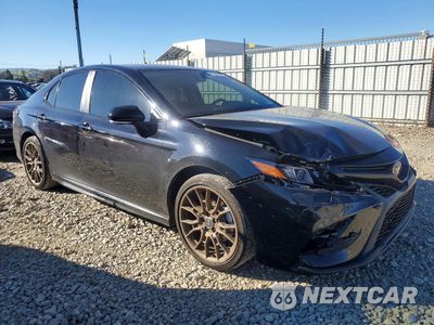 Czwarte zdjęcie samochodu z boku: 2024 TOYOTA CAMRY SE NIGHT SHADE VIN:4T1G11AK1RU250401 - miniatura