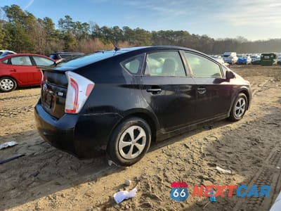 Trzecie zdjęcie samochodu z tyłu: 2015 TOYOTA PRIUS VIN:JTDKN3DU6F0431010 - miniatura