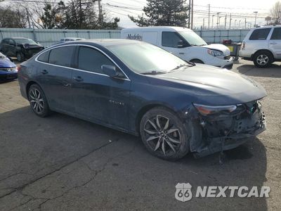 Czwarte zdjęcie samochodu z boku: 2018 CHEVROLET MALIBU LT VIN:1G1ZD5ST8JF223166 - miniatura