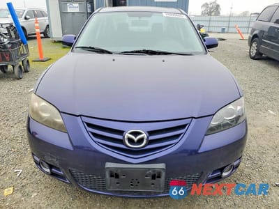 Piąte zdjęcie samochodu w środku: 2005 MAZDA 3 S VIN:JM1BK323X51293225 - miniatura