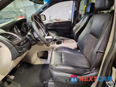 Zdjęcie 7 z 14 samochodu: 2019 DODGE GRAND CARAVAN SXT VIN:2C4RDGCG7KR660946 - miniatura