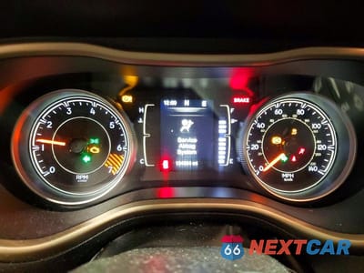 Zdjęcie 9 z 13 samochodu: 2015 JEEP CHEROKEE LATITUDE VIN:1C4PJMCBXFW744176 - miniatura