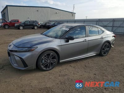 2025 TOYOTA CAMRY XSE 4T1DAACK3SU511842 - główne zdjęcie licytacji z USA - miniatura