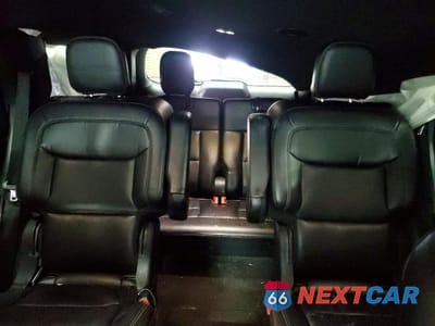 Zdjęcie 10 z 14 samochodu: 2020 FORD EXPLORER XLT VIN:1FMSK8DH4LGC24915 - miniatura