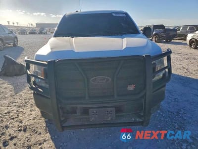 Piąte zdjęcie samochodu w środku: 2018 FORD F150 SUPERCREW VIN:1FTEW1EG3JKF64117 - miniatura