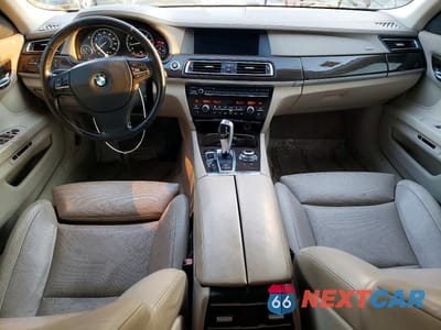 Zdjęcie 8 z 13 samochodu: 2010 BMW 750 I XDRIVE VIN:WBAKC6C51AC393479 - miniatura