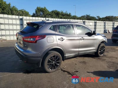 Trzecie zdjęcie samochodu z tyłu: 2020 NISSAN ROGUE SPORT SV VIN:JN1BJ1CV6LW260846 - miniatura
