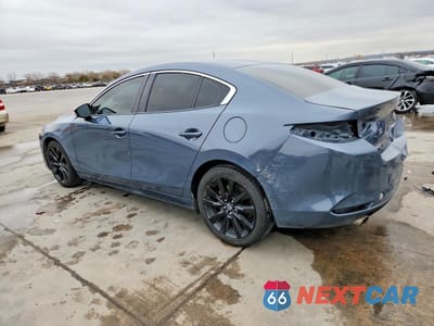 Drugie zdjęcie samochodu z przodu: 2022 MAZDA 3 PREFERRED VIN:JM1BPACL2N1508990 - miniatura
