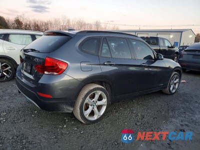 Trzecie zdjęcie samochodu z tyłu: 2014 BMW X1 XDRIVE35I VIN:WBAVM5C57EVV91353 - miniatura