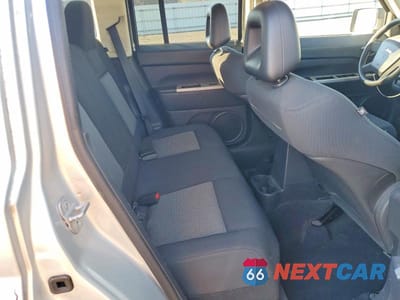 Zdjęcie 11 z 13 samochodu: 2008 JEEP PATRIOT SPORT VIN:1J8FT28W48D729783 - miniatura
