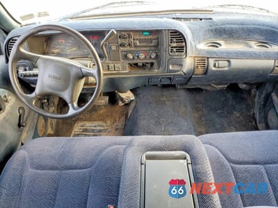 Zdjęcie 8 z 12 samochodu: 1996 GMC SIERRA K2500 VIN:1GTGK29F6TE518889 - miniatura