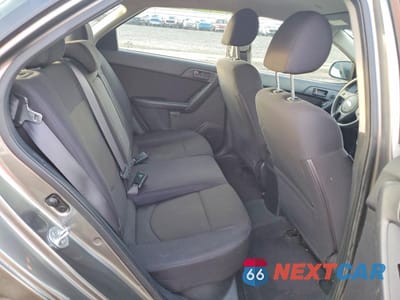 Zdjęcie 10 z 12 samochodu: 2012 KIA FORTE EX VIN:KNAFU5A23C5496170 - miniatura