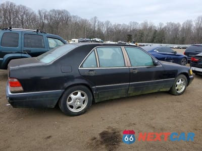 Trzecie zdjęcie samochodu z tyłu: 1998 MERCEDES-BENZ S 320 VIN:WDBGA33G0WA395207 - miniatura